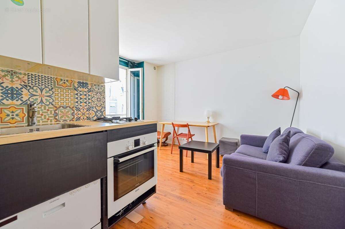 Appartement à PARIS-18E