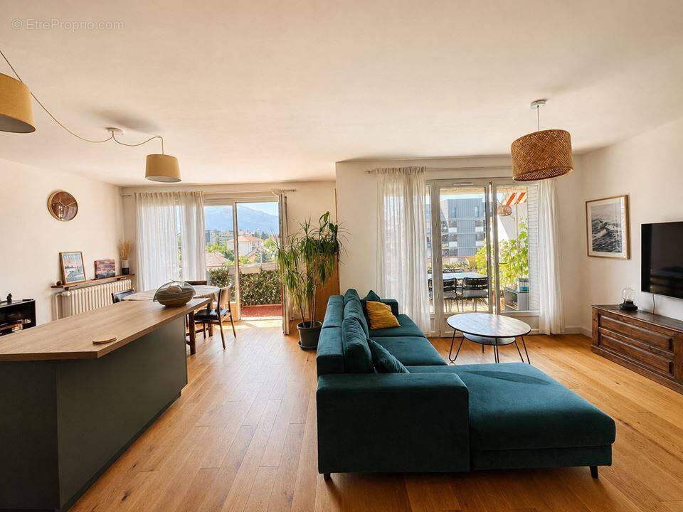 Appartement à ANNECY-LE-VIEUX