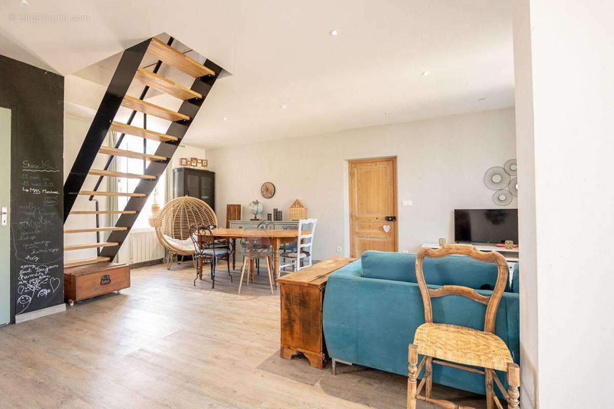 Maison à MOREE