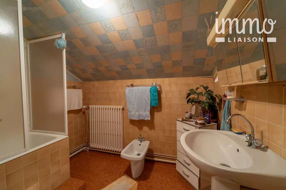 Maison à CHATEAU-CHINON(VILLE)