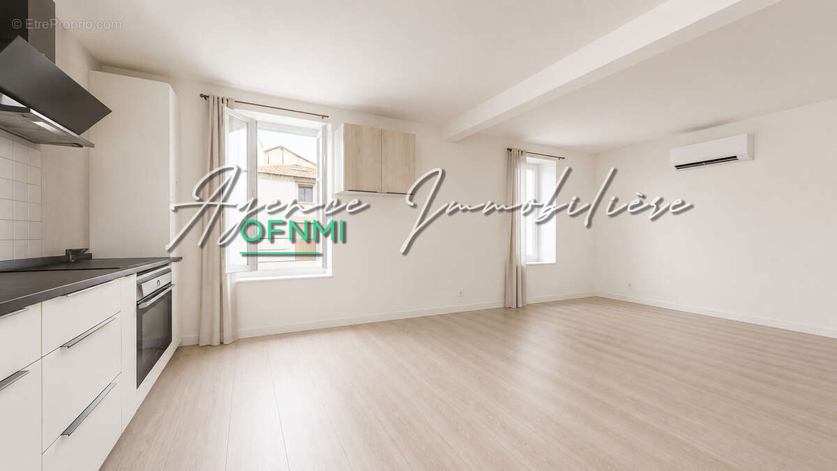 Appartement à SURY-LE-COMTAL