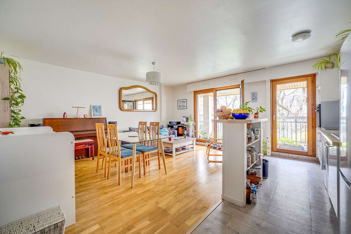 Appartement à PARIS-12E