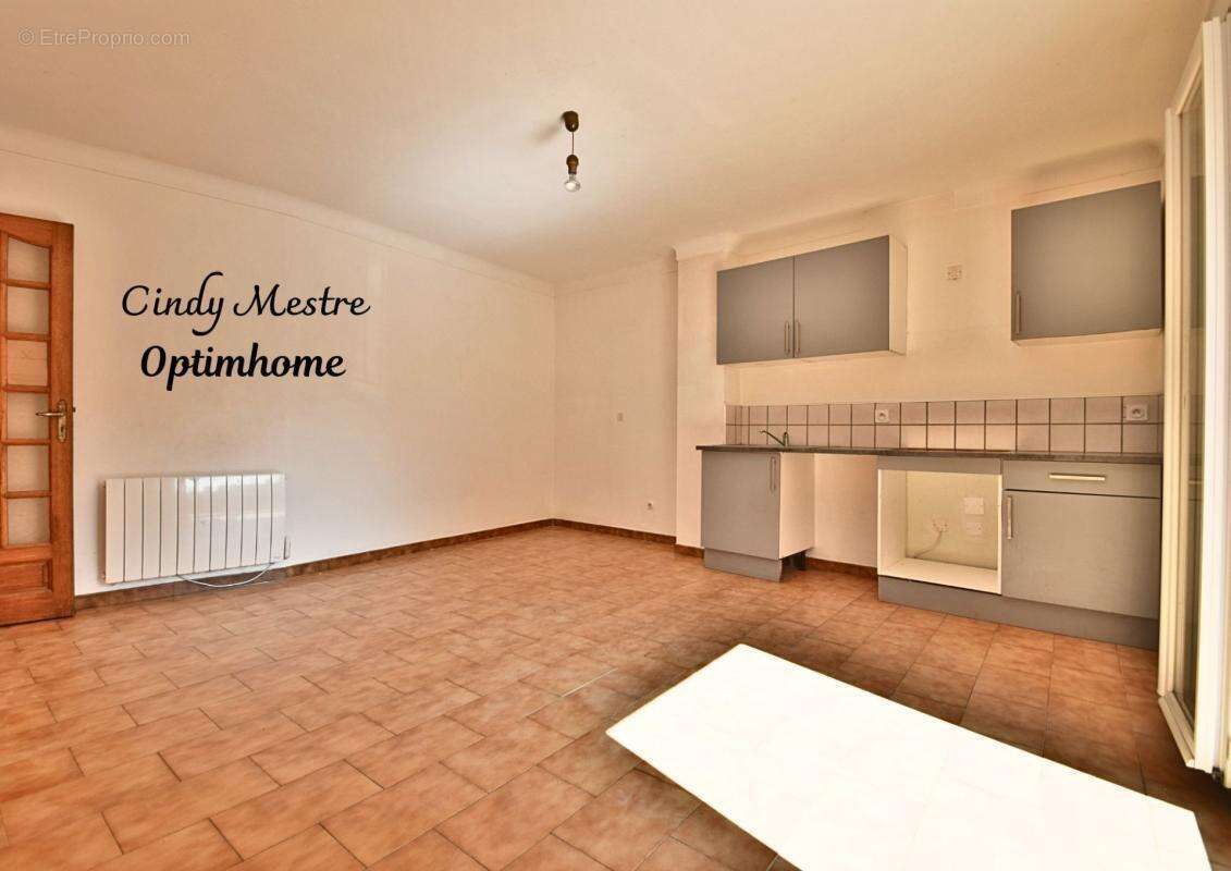 Maison PALAU DEL VIDRE 2 chambres, 1 garage, extérieurs - photo 4