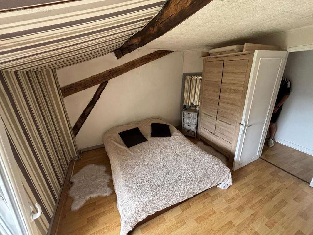 Maison 105 m² à Vrizy  - photo 6