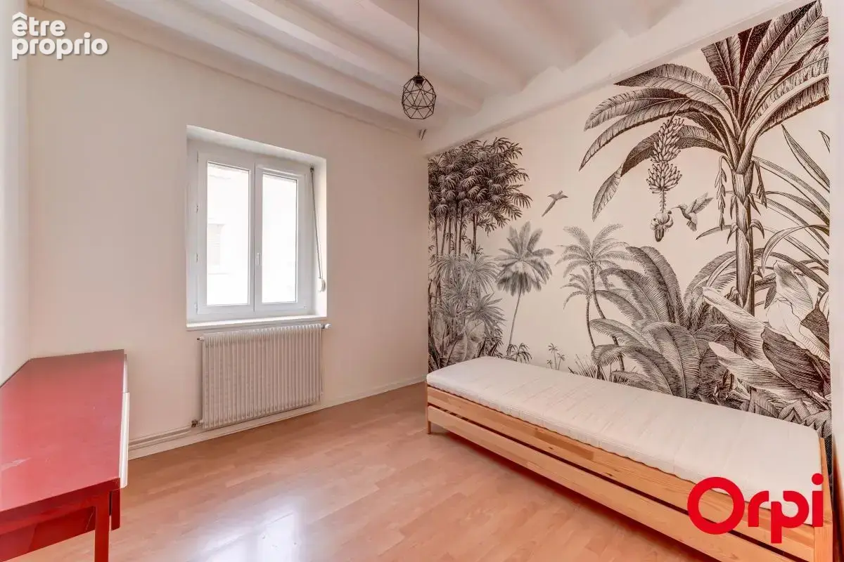 Grand appartement type T3 de 75 m2 avec vue sur le Rhône et à deux pas du parc de la Tête d’or - photo 8