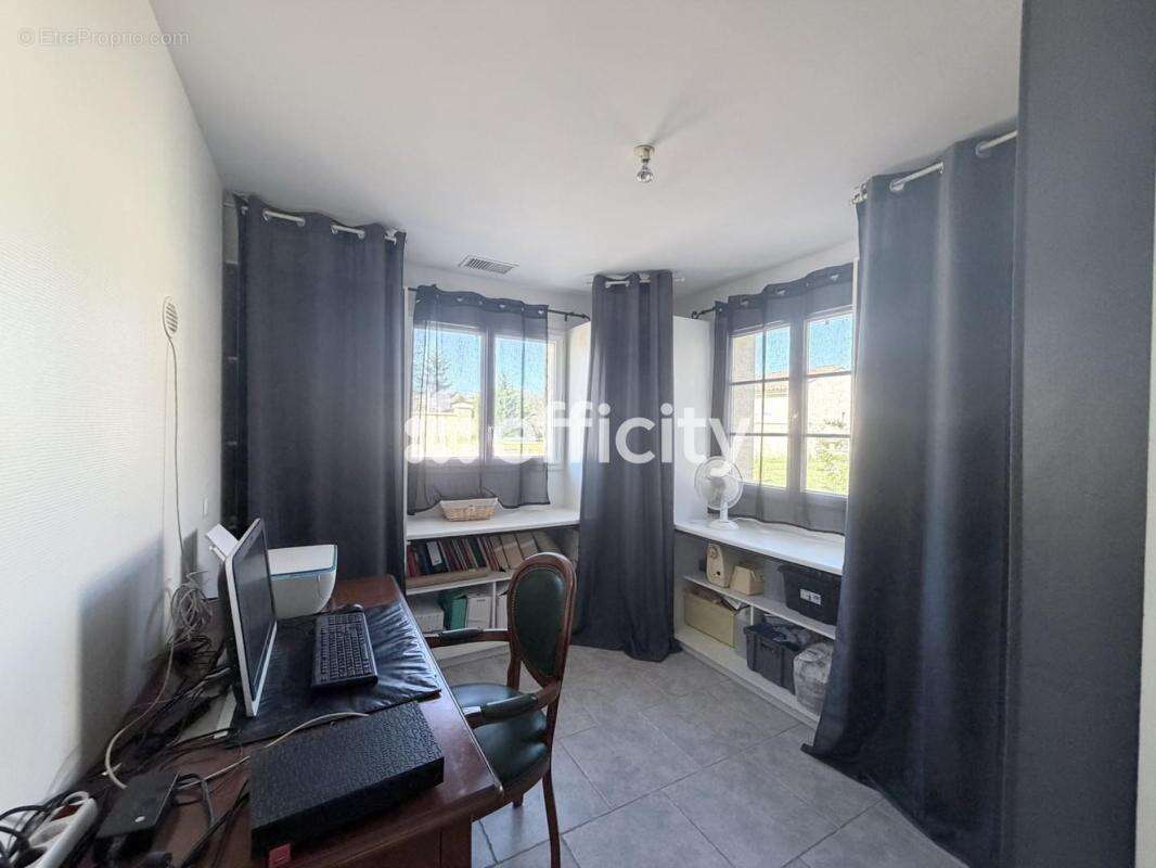 Maison à MOULEYDIER