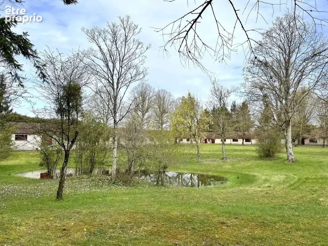 Domaine de caractère au cœur de la nature   Plus de 10 hectares de terrain - photo 12