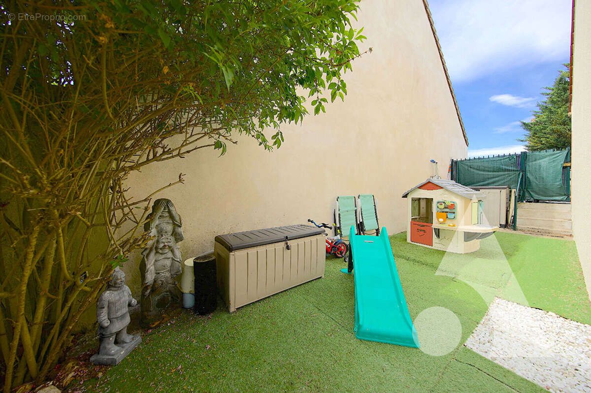 Appartement à SAINT-GERMAIN-LES-CORBEIL