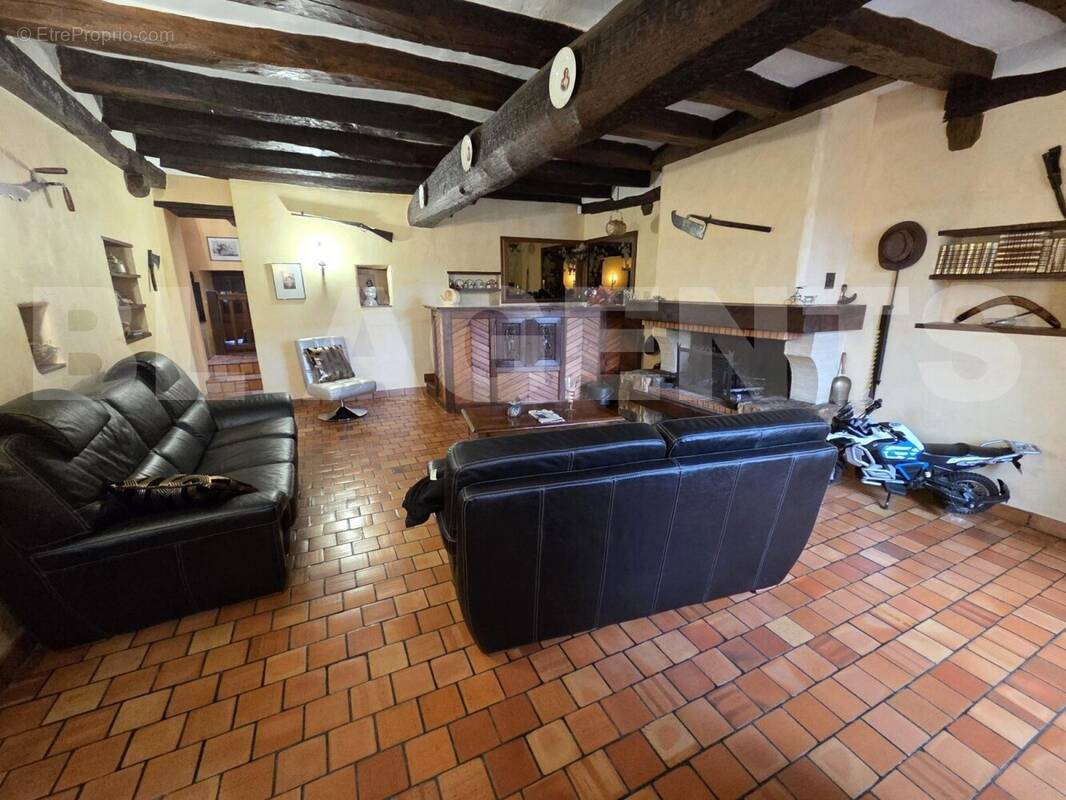 20251122_153327 - Maison à LOUPLANDE