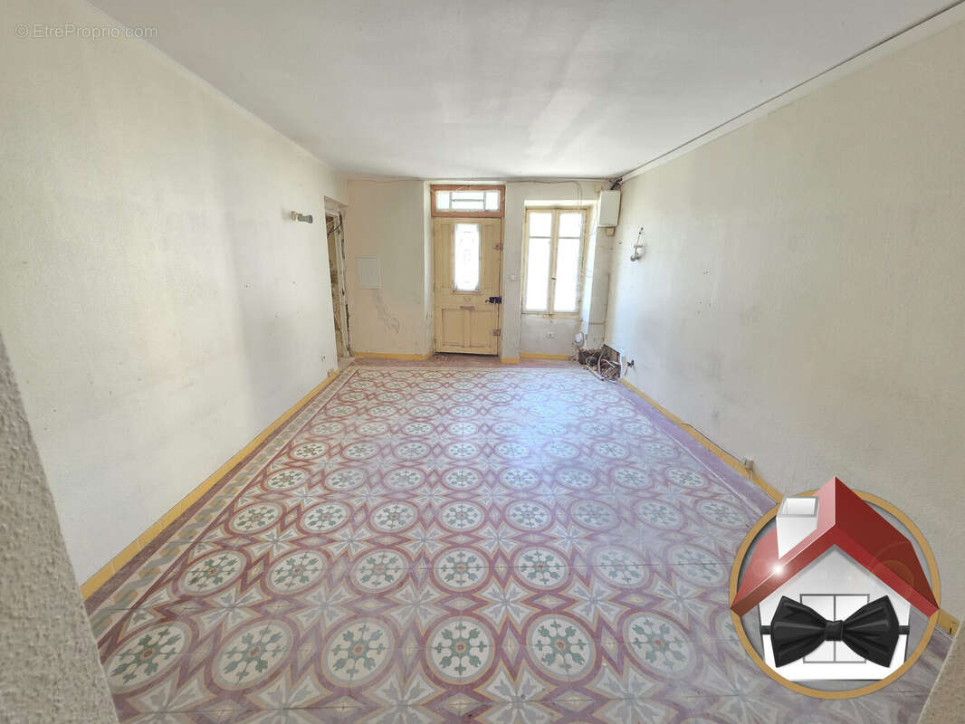 Appartement à UZES