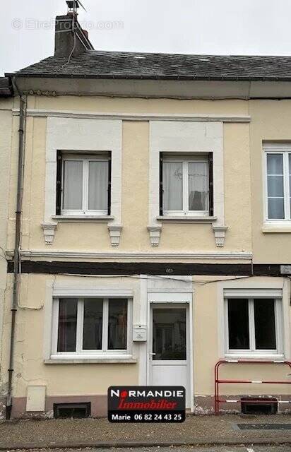 Maison à LILLEBONNE