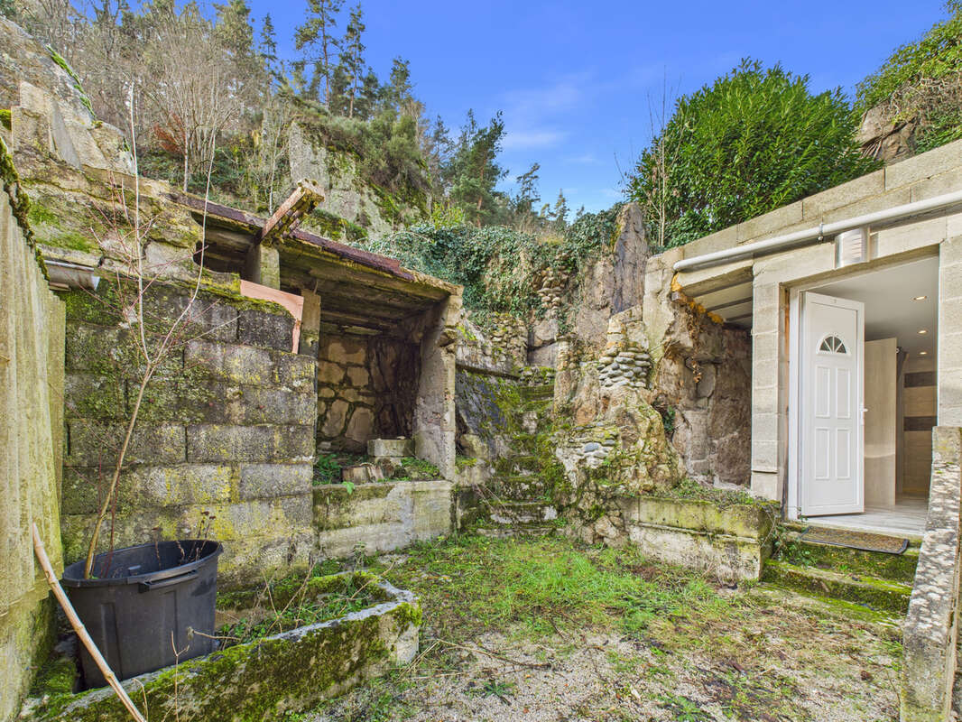 Maison à SAINT-MAURICE-DE-LIGNON