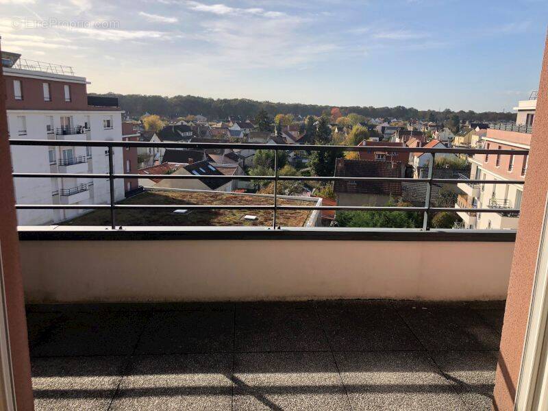 Appartement à QUINCY-SOUS-SENART