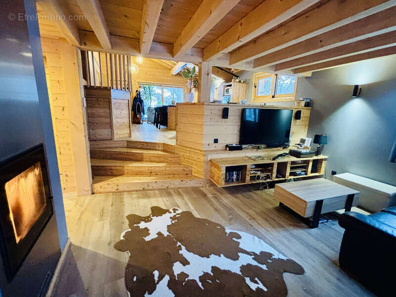 Maison à ARACHES-LA-FRASSE