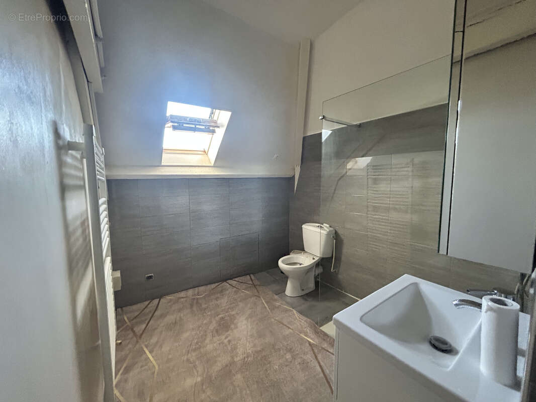 Pavillon familial avec sous-sol total, jardin clos et terrain constructible - photo 10