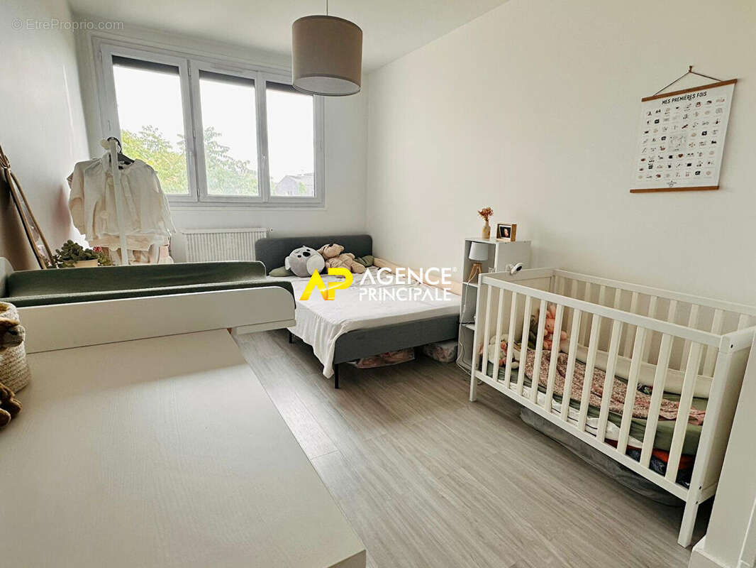 Appartement à SARTROUVILLE