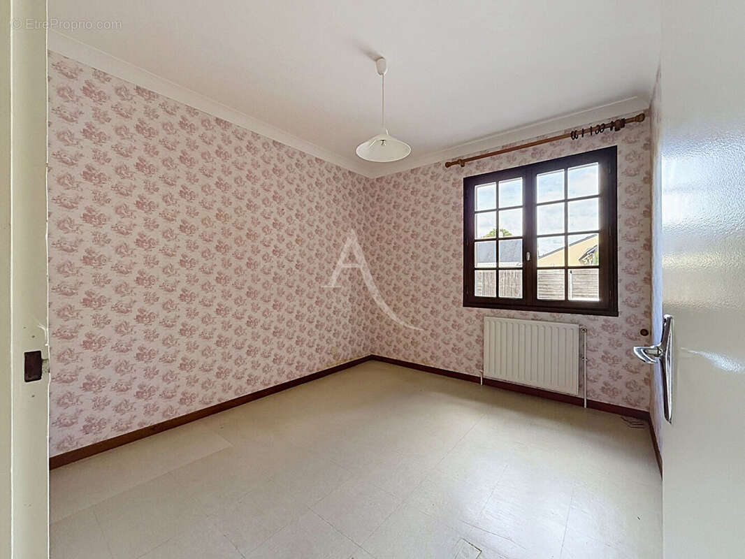 Maison à VILLEVEQUE