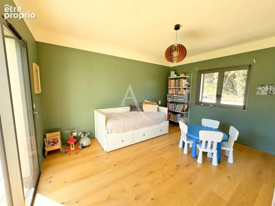 30 KM SUD PERPIGNAN :  Maison contemporaine 5 pièces 160 m² avec PISCINE, GARAGE de 150 m² et TERRAIN de 3,3 HECTARES !! - photo 8