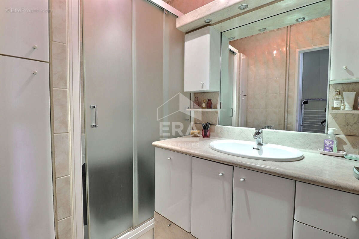Appartement à COLOMBES