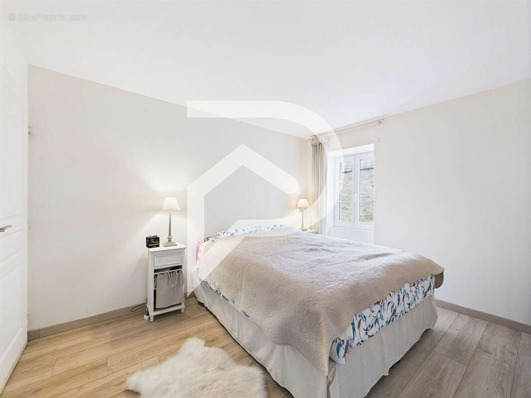 Maison à CLEON-D&#039;ANDRAN