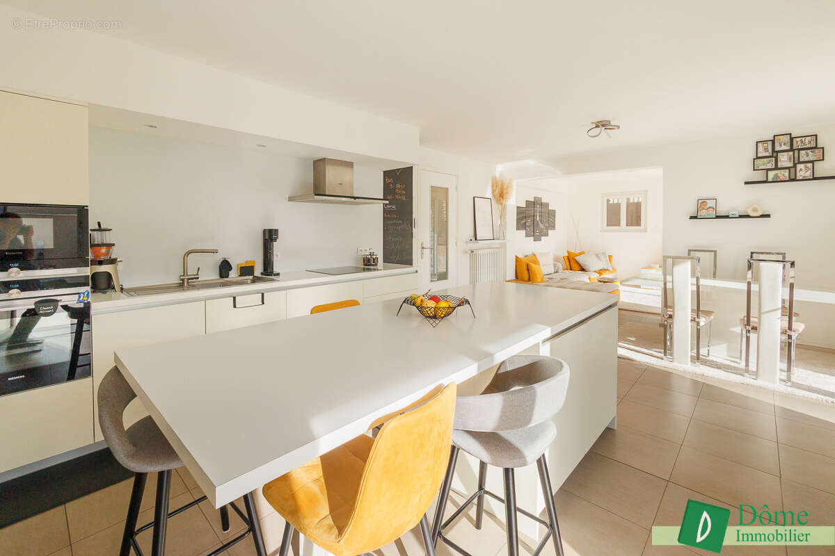 Appartement à CORENC