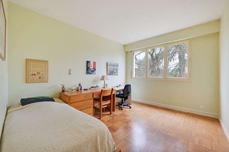 Appartement à BURES-SUR-YVETTE