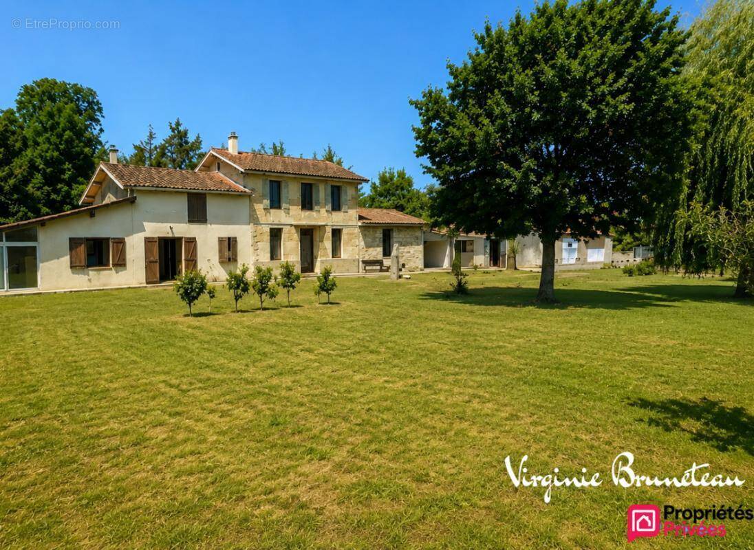 Maison à LAMARQUE