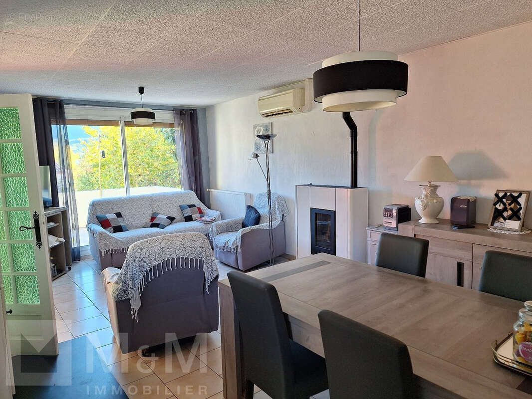 Maison à QUILLAN