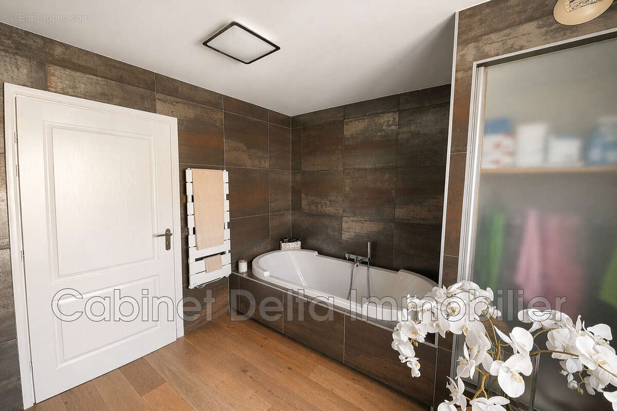 Appartement à SANARY-SUR-MER