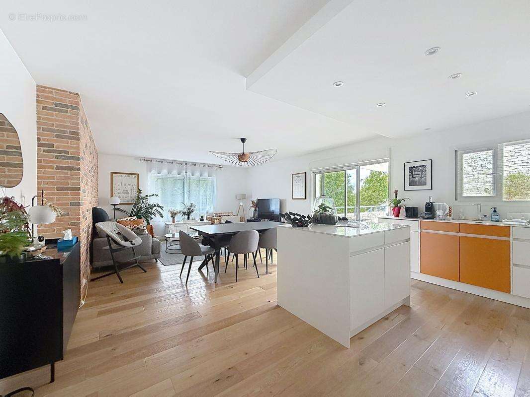 Appartement À Vendre LA ROCHELLE - photo 3