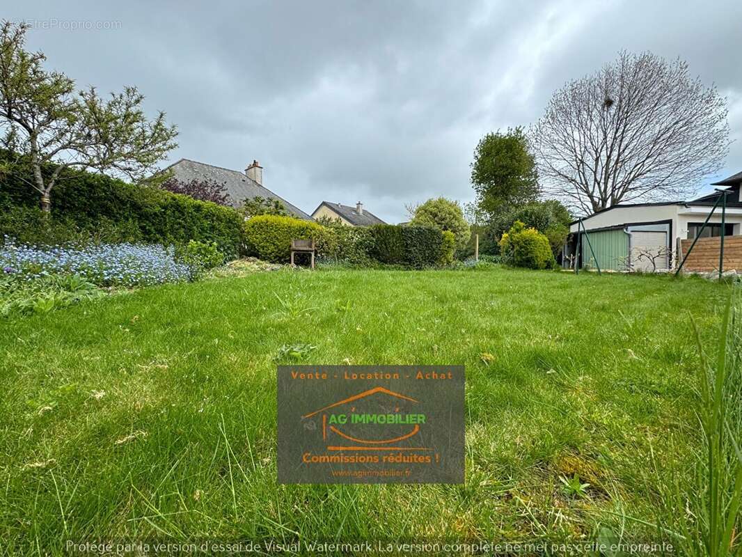 Maison à MONTGERMONT