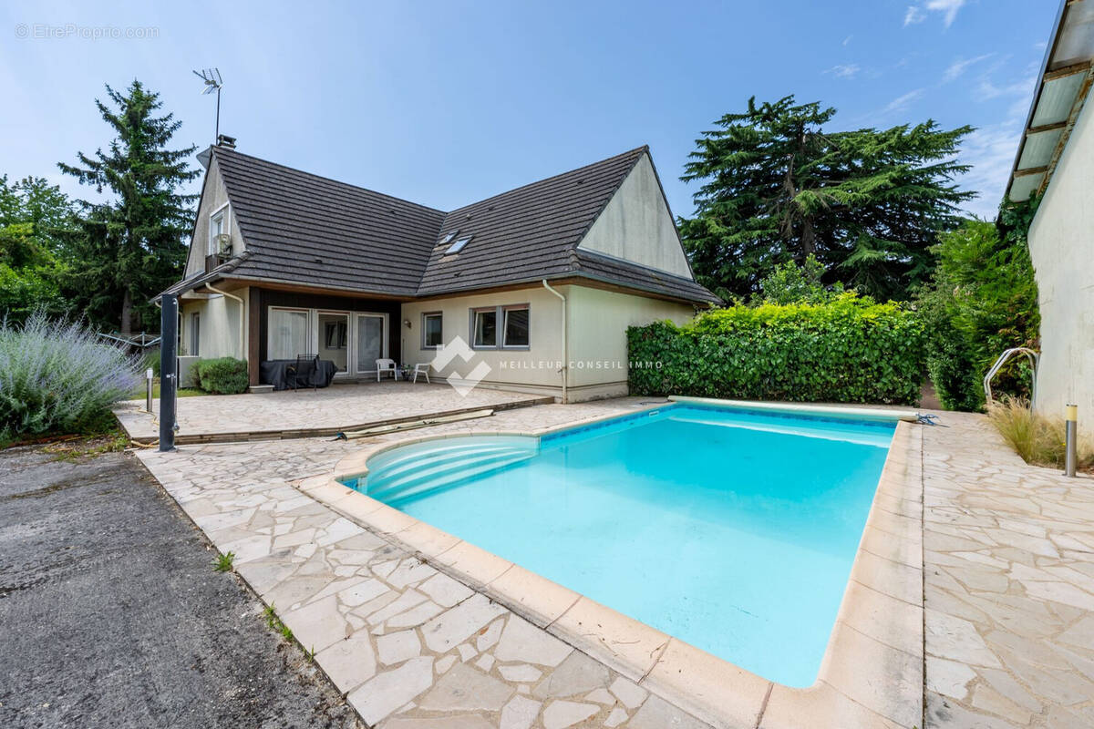 Maison à DAMMARIE-LES-LYS