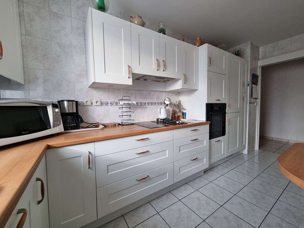 Appartement à SAINT-SEBASTIEN-SUR-LOIRE