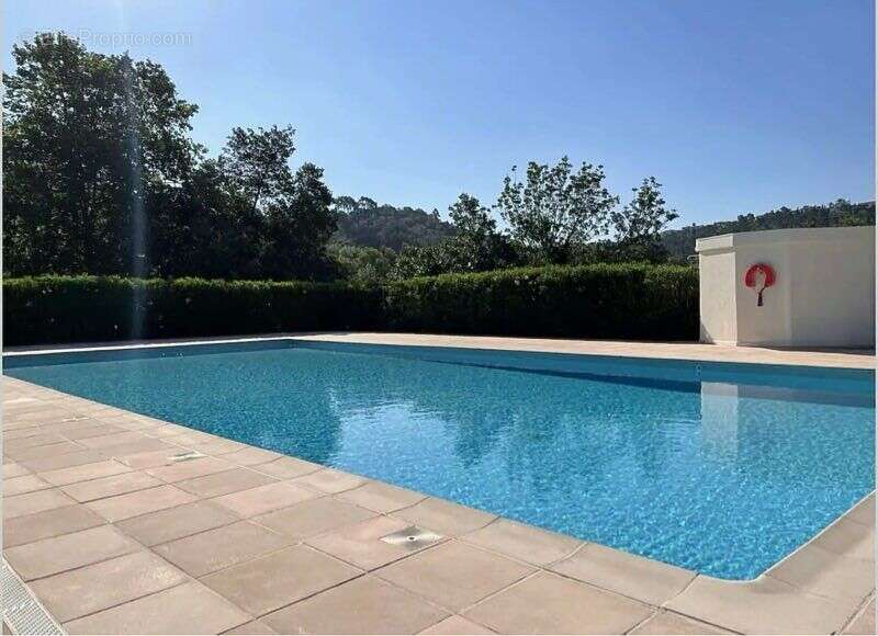 Appartement à MANDELIEU-LA-NAPOULE