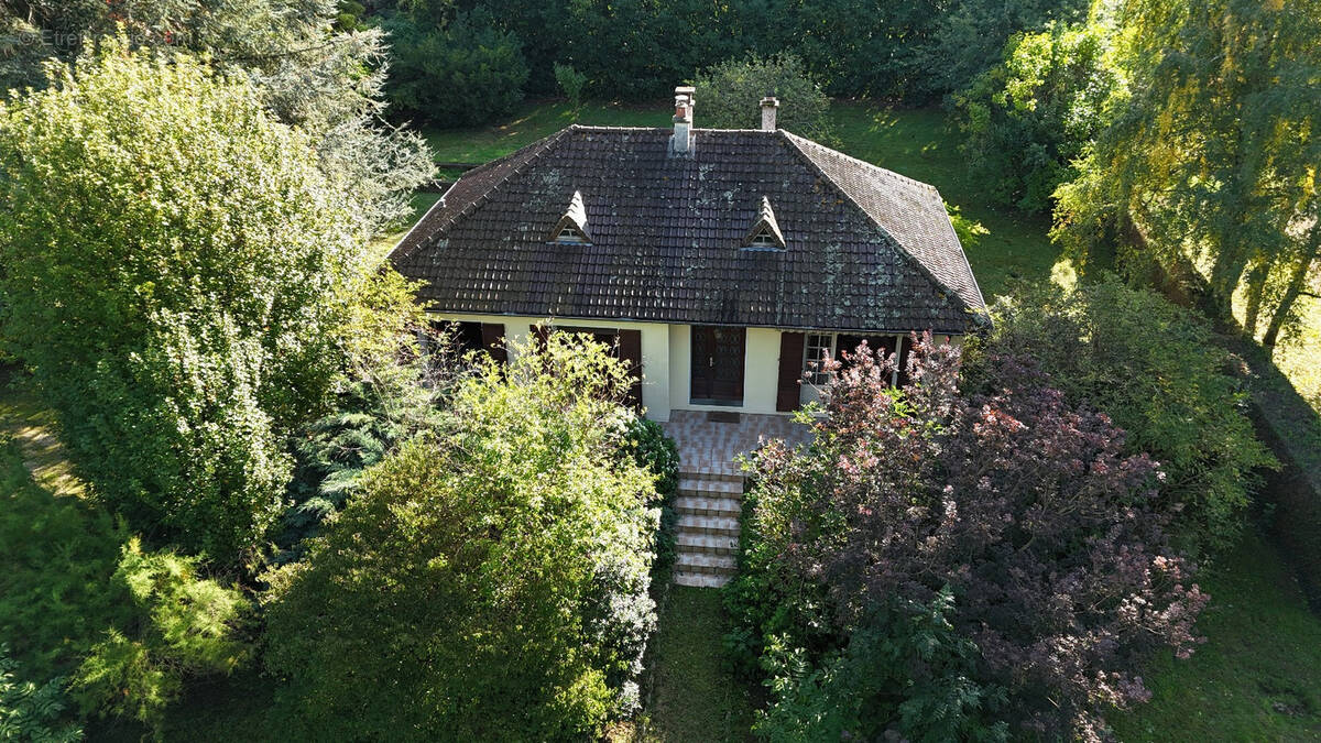Maison à FAVEROLLES-SUR-CHER