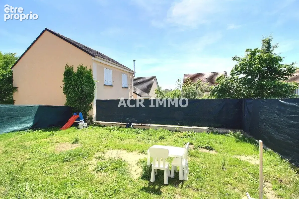 Maison 93 m² à Chanteloup-Les-Vignes  - photo 8