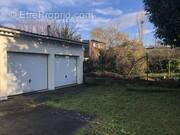 Parking à SARTROUVILLE