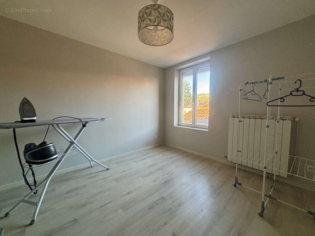 Maison à PONTCHARRA-SUR-TURDINE