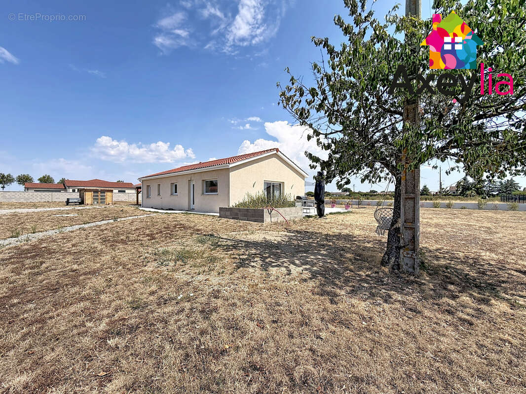 A vendre - secteur boën sur lignon - maison plein pied de 2023 avec grand terrain - photo 3