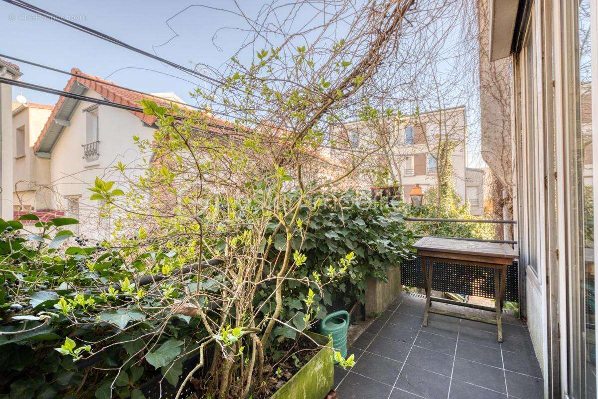 Maison de ville T5 (4 chambres) de 155 m2 - VILLA CHASSAGNOLLE - LES LILAS - photo 15