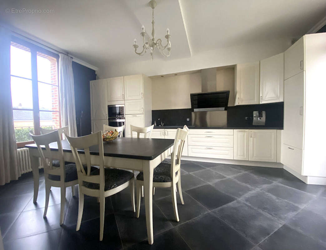 Maison à LE GROS-THEIL