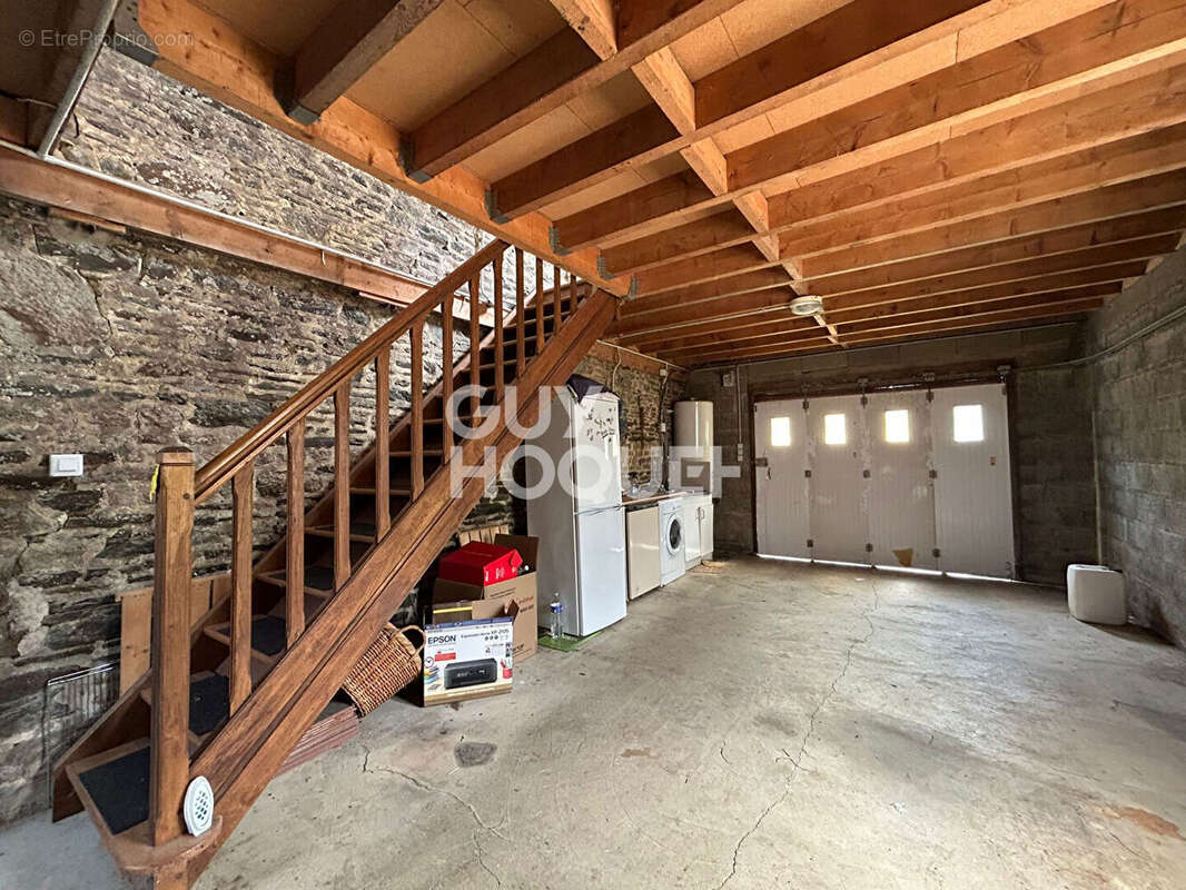 Maison à LE MESNIL-GILBERT