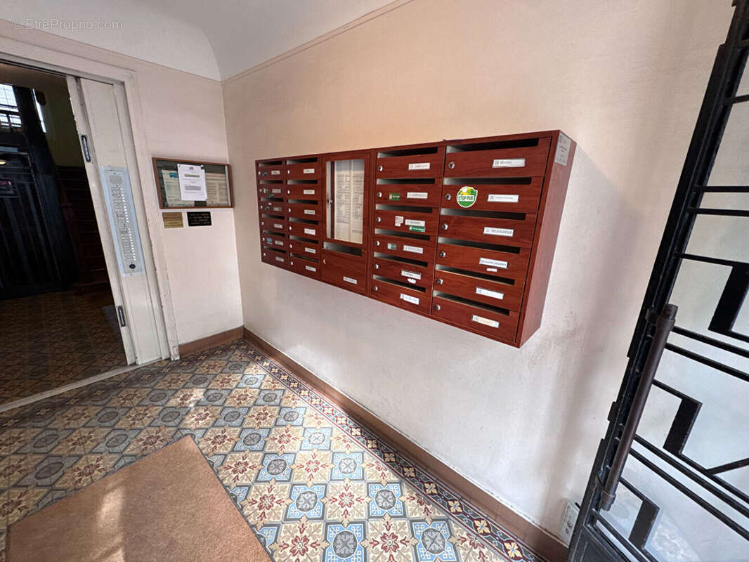 Appartement à PARIS-11E