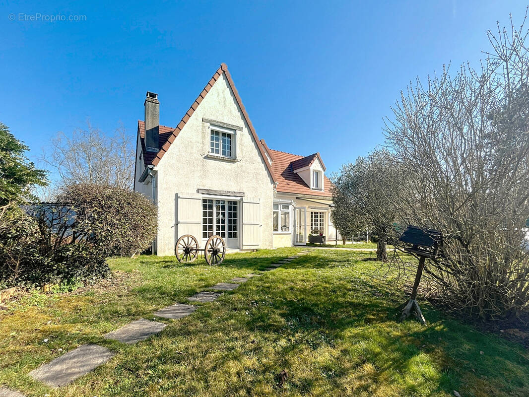 Maison à MILLY-LA-FORET