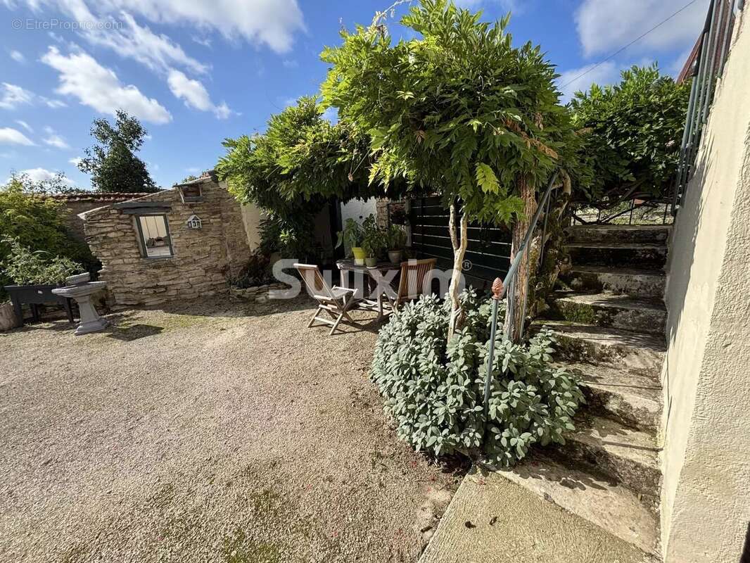 Maison de caractère rénovée avec élégants volumes - photo 15