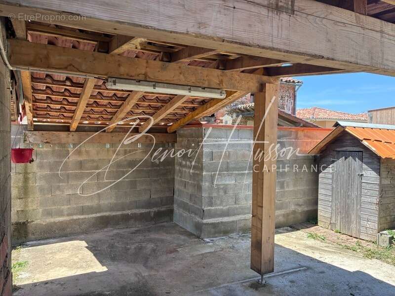 Maison de village T4 de 104m² avec cour extérieure - photo 2
