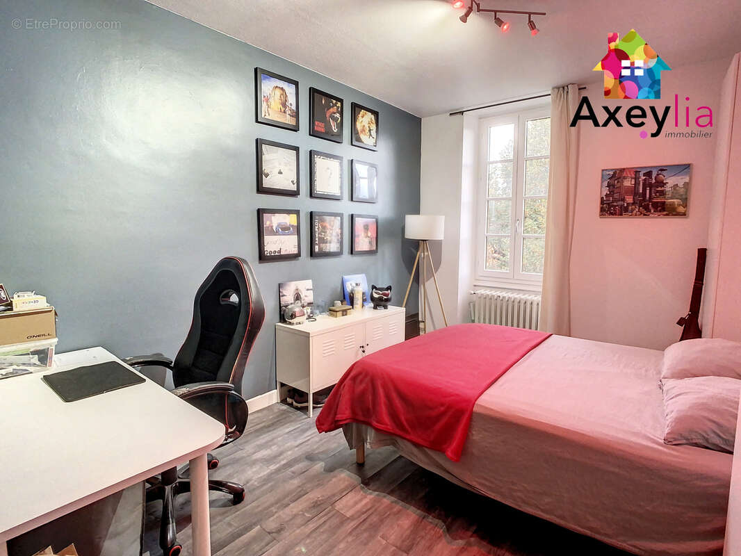 Maison à SAINT-HAON-LE-CHATEL