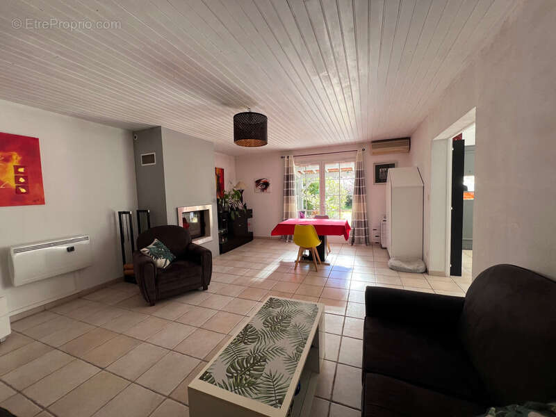 Maison à vendre 7 pièces MESCHERS SUR GIRONDE (17) - photo 5