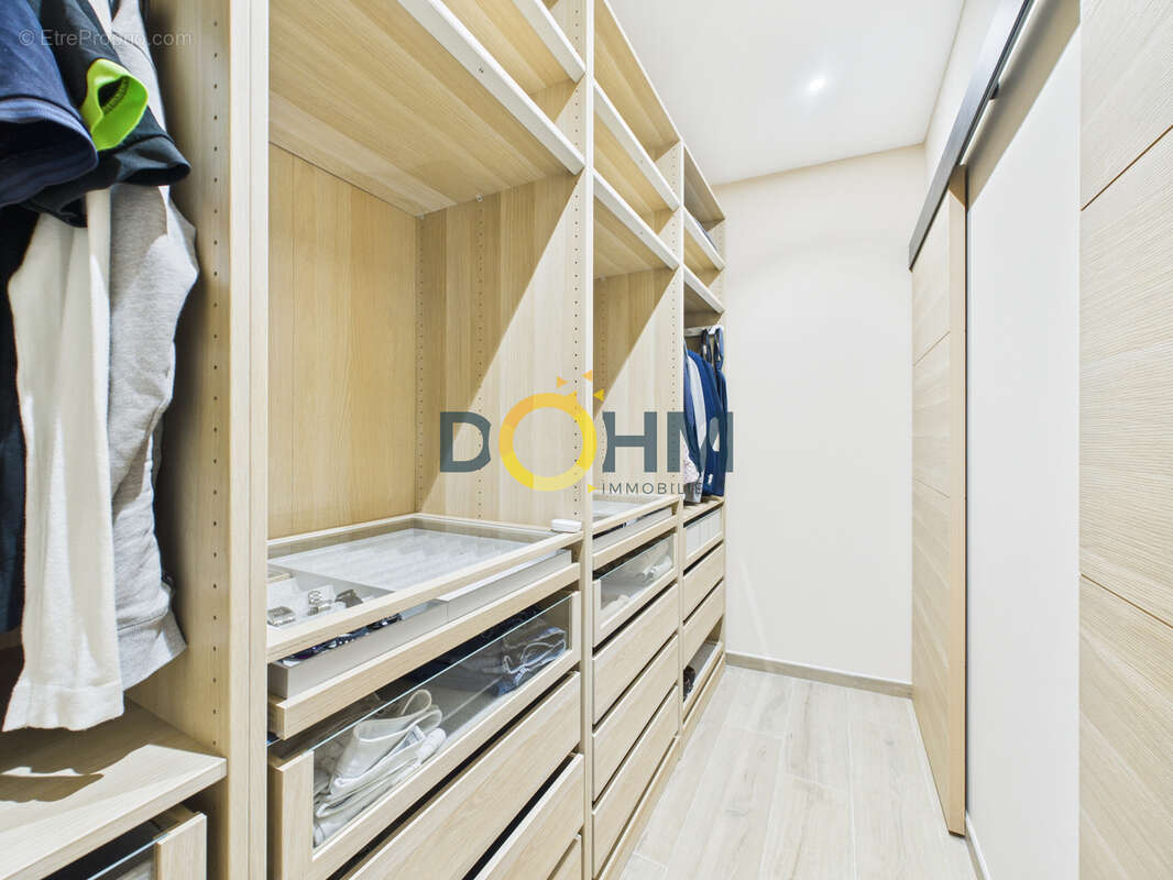 Appartement à LE CHAMBON-FEUGEROLLES