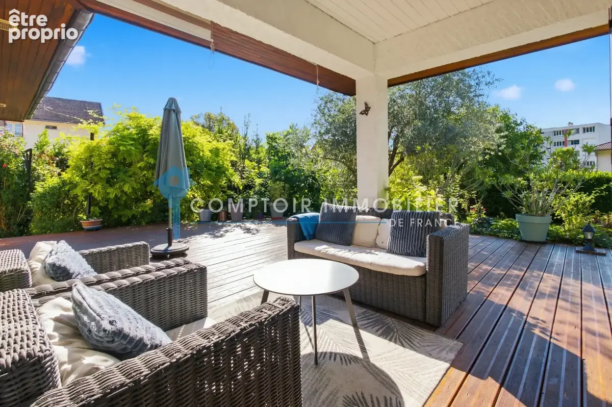 Maison 8 pièces 175 m² à vendre à Saint-Martin-D'heres (38400) - photo 3